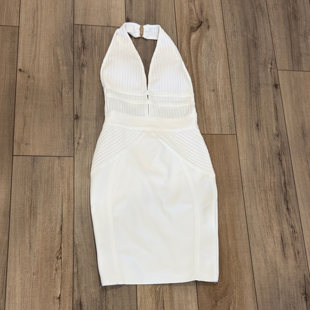 Chic Backless White Dress